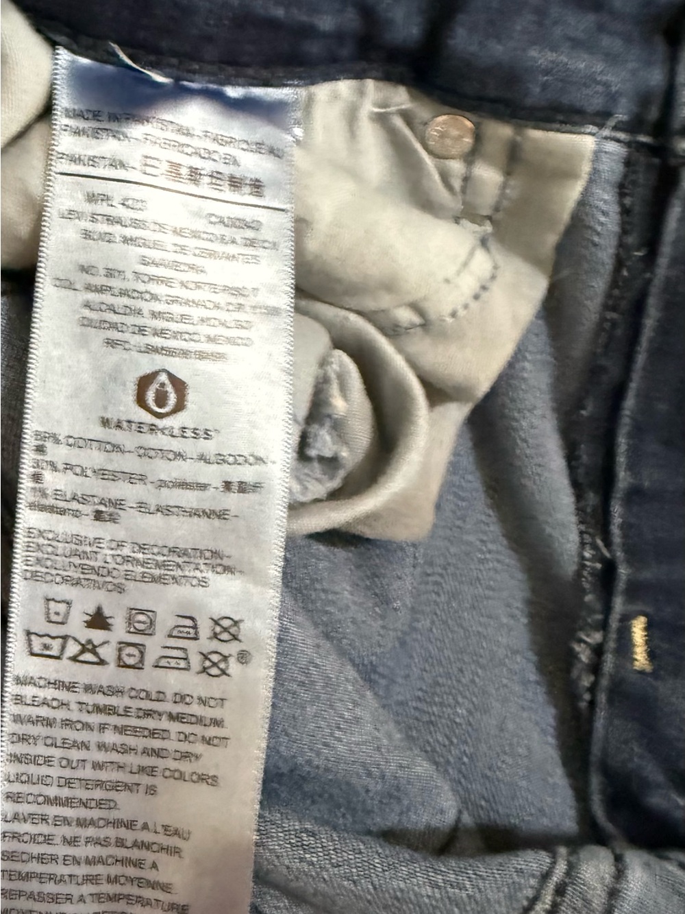 Signature Levi Strauss Mid Rise Bootcut Jeans 12L Dark Wash Stretch - Picture 8 of 10